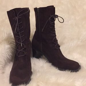 Suede boots